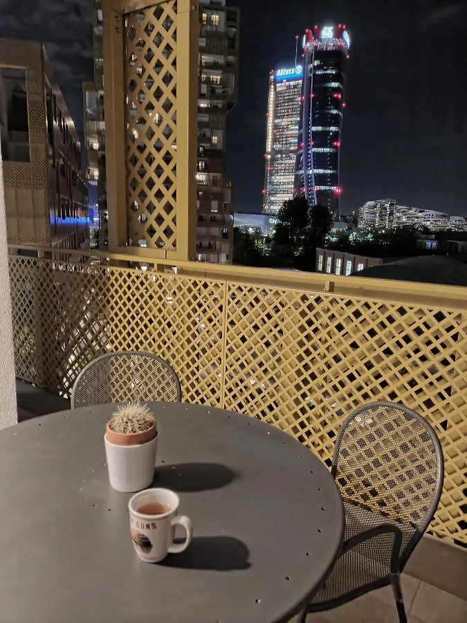 Bnbutler - Flavio Gioia, 5 - Appartamento Con Vista, Citylife Milan Apartment