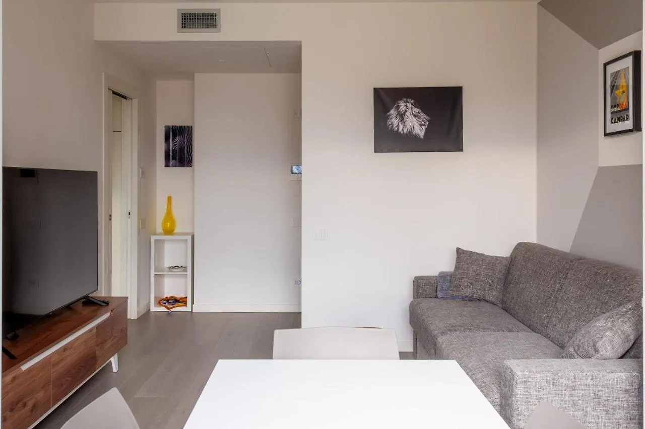 Bnbutler - Flavio Gioia, 5 - Appartamento Con Vista, Citylife Милан Апартаменты