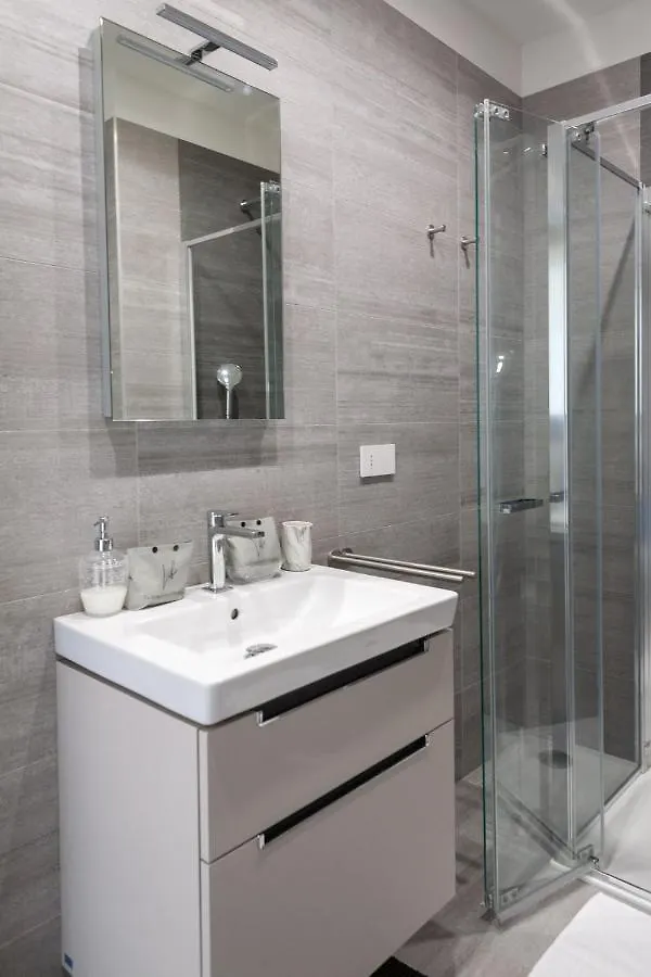Апартаменты Bnbutler - Flavio Gioia, 5 - Appartamento Con Vista, Citylife Милан